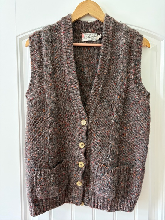 Sweaters - Women’s Cable Knit Wool Vest(Made in Ireland)